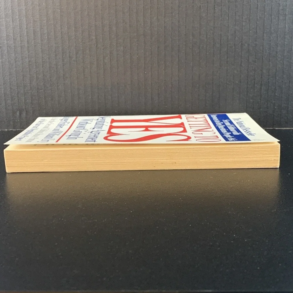 Getting to Yes : Negotiating Agreement‎ Without Giving In [Paperback 1991]